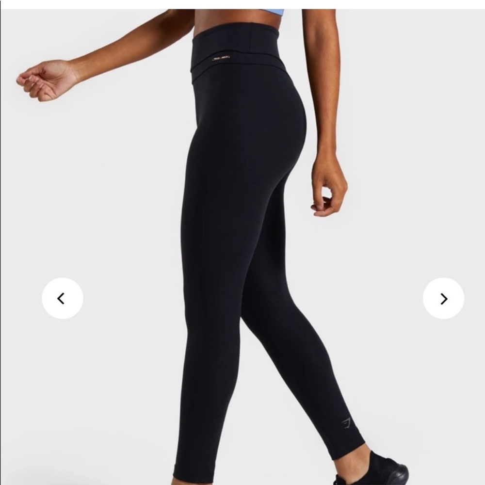 Gymshark x Whitney Simmons black scrunch up leggings Size M